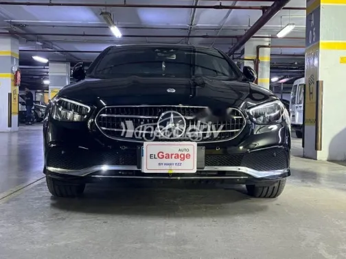 Mercedes E 200 2023 Black Used for Sale - 1