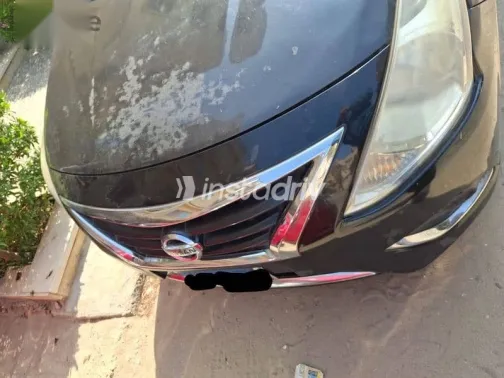 نيسان صنى 2018 أسود مستعملة للبيع - 2