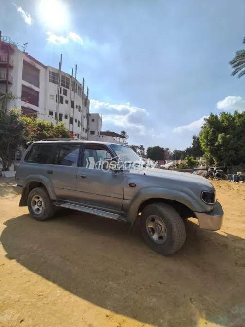 تويوتا لاند كروزر 1997 رمادي مستعملة للبيع - 1