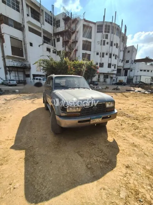 تويوتا لاند كروزر 1997 رمادي مستعملة للبيع - 3