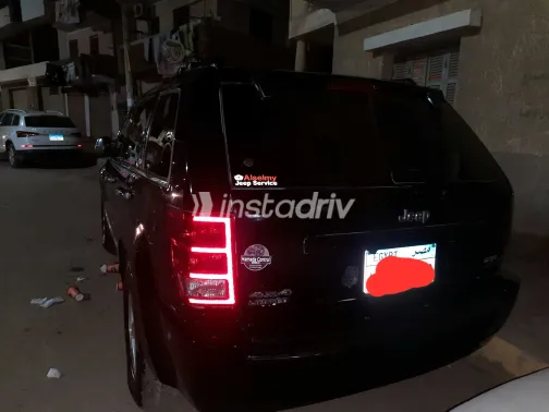 جيب جراند شيروكي 2006 أبيض مستعملة للبيع - 4