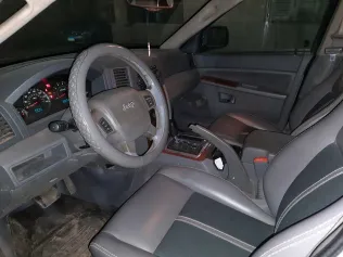 جيب جراند شيروكي 2006 أبيض مستعملة للبيع