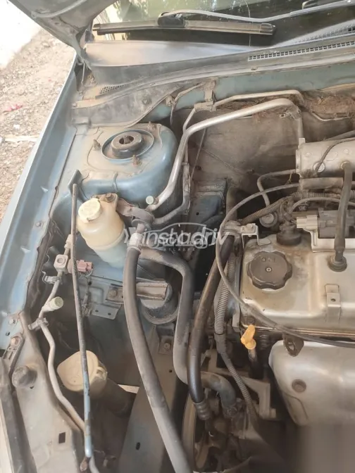 ميتسوبيشي لانسر 2004 أبيض مستعملة للبيع - 2