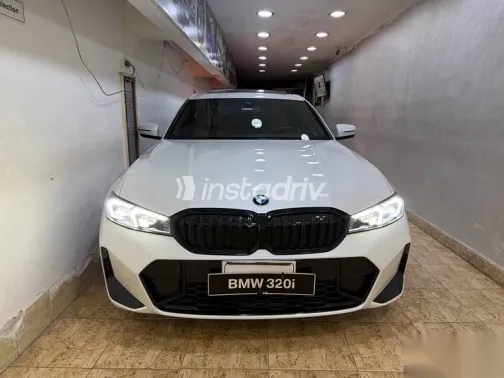 بي ام دبليو 320 2026 أبيض مستعملة للبيع - 2