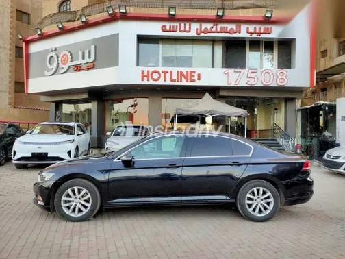 Volkswagen Passat 2019 Black Used for Sale - 2