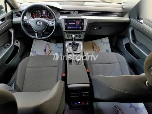 Volkswagen Passat 2019 Black Used for Sale - 8