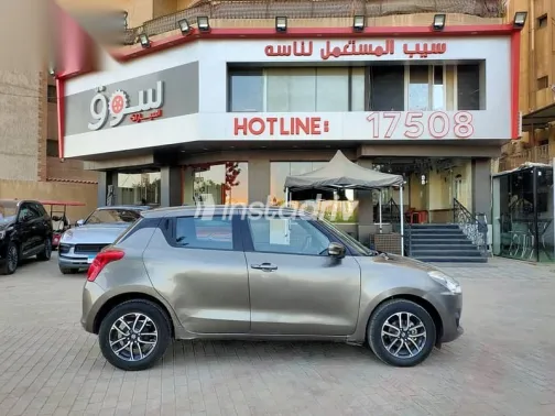 سوزوكى سويفت 2022 رمادي مستعملة للبيع - 3