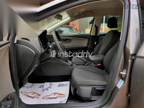 سيات ليون 2017 رمادي مستعملة للبيع - 5