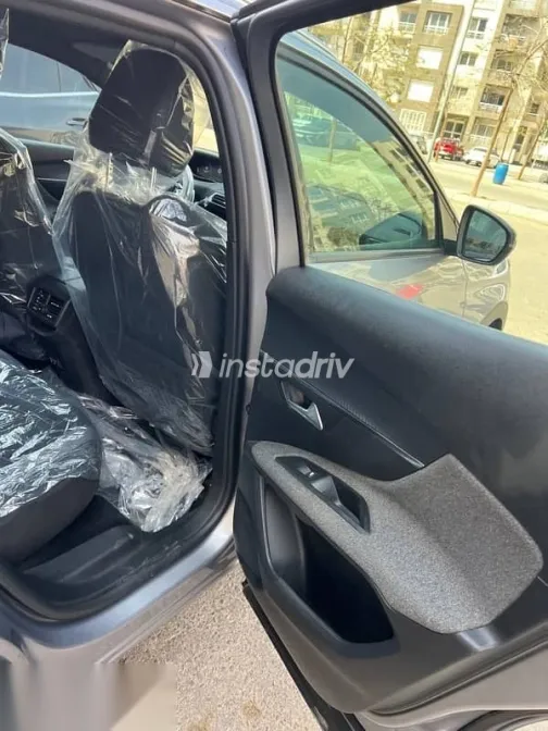 بيجو 3008 2025 فضي مستعملة للبيع - 4