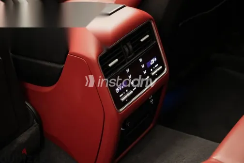 Porsche Cayenne 2022 Gray Used for Sale - 4