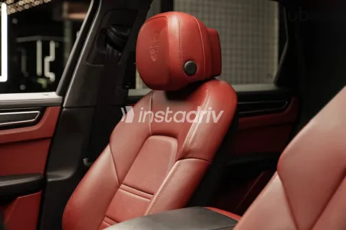 Porsche Cayenne 2022 Gray Used for Sale - 6