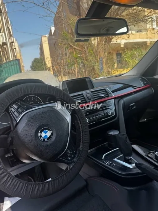 BMW 318 2016 Red Used for Sale - 3