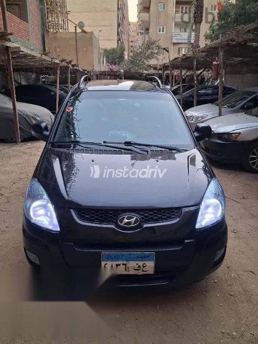 هيونداي ماتريكس 2010 أسود مستعملة للبيع - 2