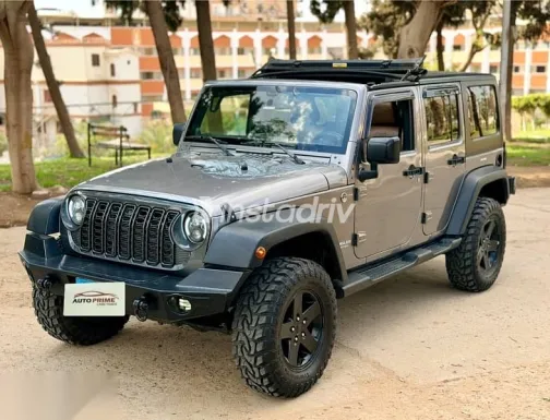 جيب رانجلر 2013 بني مستعملة للبيع - 6