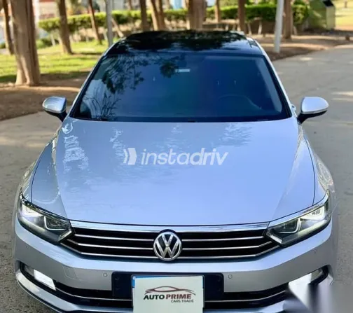 Volkswagen Passat 2019 Silver Used for Sale - 1