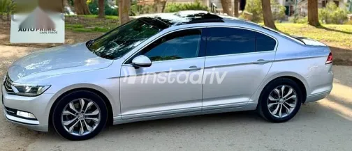 Volkswagen Passat 2019 Silver Used for Sale - 2