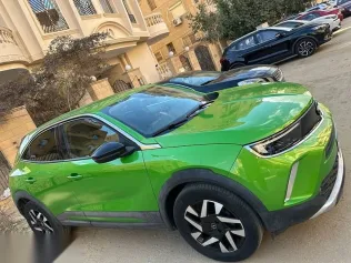 اوبل موكا 2023 أخضر مستعملة للبيع