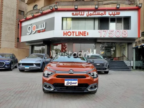 سيتروين C4 2022 برتقالي مستعملة للبيع - 1