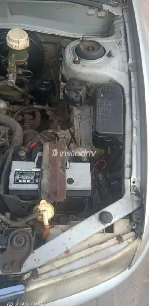 ميتسوبيشي لانسر 2000 فضي مستعملة للبيع - 3