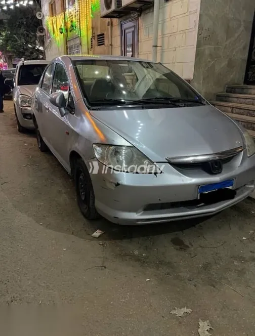 هوندا سيتى 2005 فضي مستعملة للبيع - 5