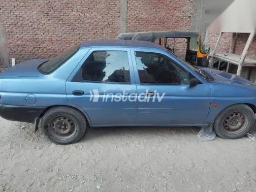 فورد اسكورت 1999 أزرق غامق مستعملة للبيع - 3