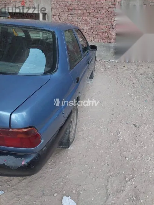 فورد اسكورت 1999 أزرق غامق مستعملة للبيع - 5