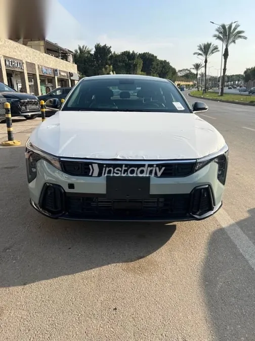 كيا كي 4 2026 أبيض جديدة للبيع - 1