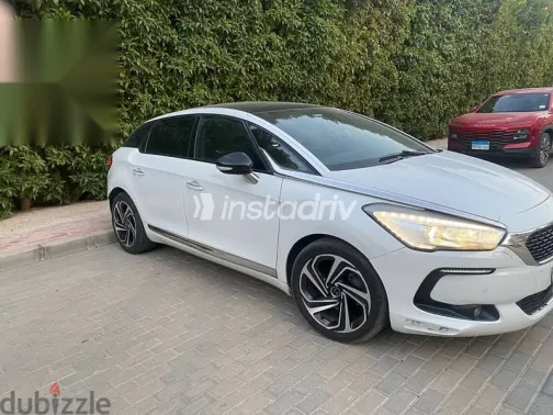 سيتروين Ds5 2018 أبيض مستعملة للبيع - 2
