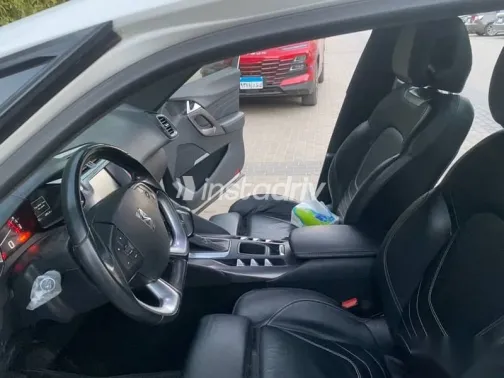 سيتروين Ds5 2018 أبيض مستعملة للبيع - 6