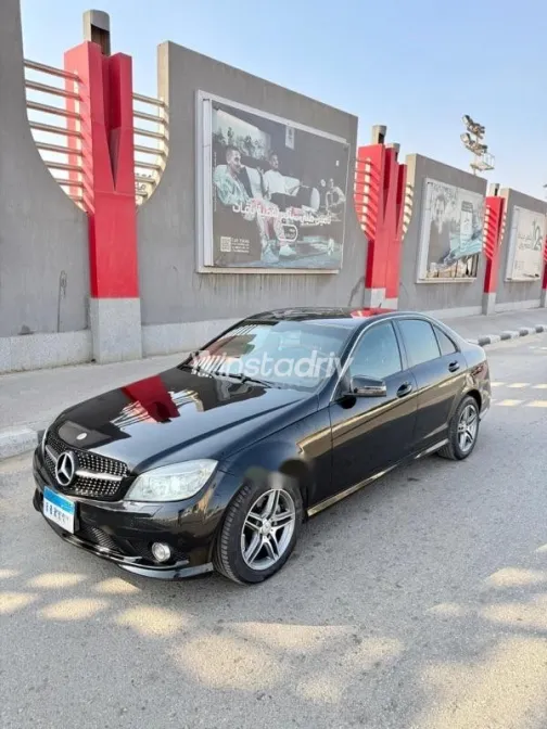 مرسيدس C 180 2010 أسود مستعملة للبيع - 3