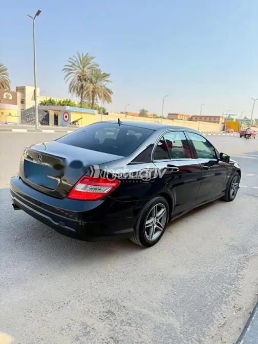 مرسيدس C 180 2010 أسود مستعملة للبيع - 5