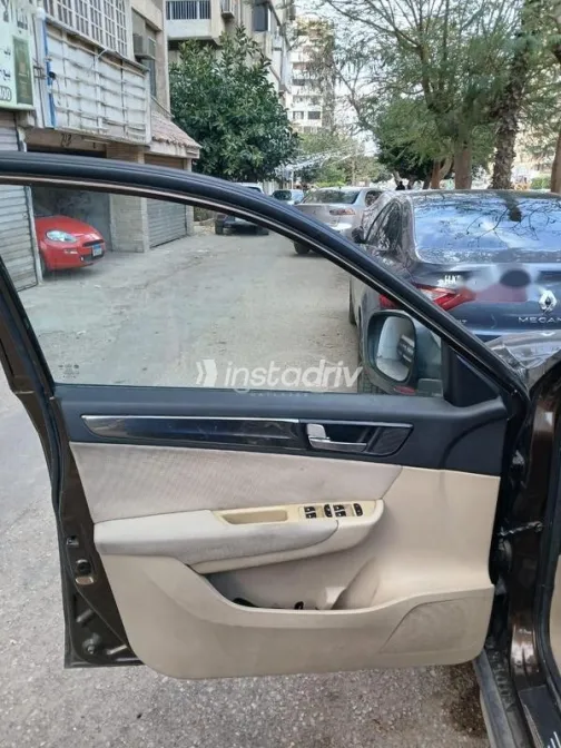 بريليانس V5 2014 موكا مستعملة للبيع - 3