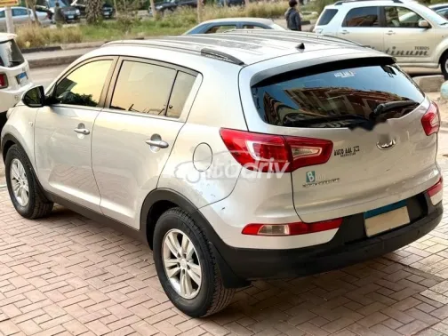 كيا سبورتاج 2014 فضي مستعملة للبيع - 5