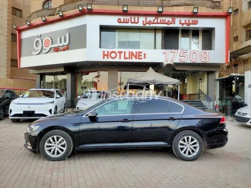 فولكس فاغن باسات 2019 أسود مستعملة للبيع - 2