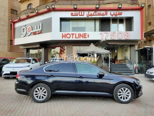 فولكس فاغن باسات 2019 أسود مستعملة للبيع - 3