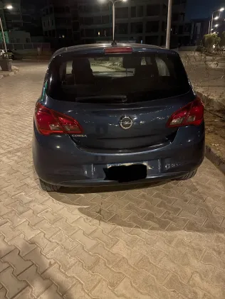 اوبل كورسا 2017 أبيض مستعملة للبيع