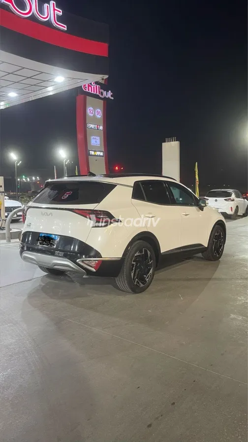 كيا سبورتاج 2024 أبيض مستعملة للبيع - 3