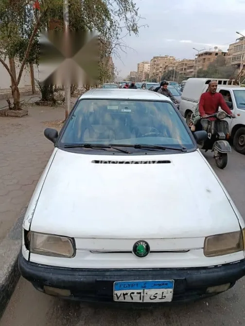 سكودا فيليشيا 1996 أبيض مستعملة للبيع - 6