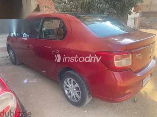 Renault Logan 2016 Red Used for Sale - 6