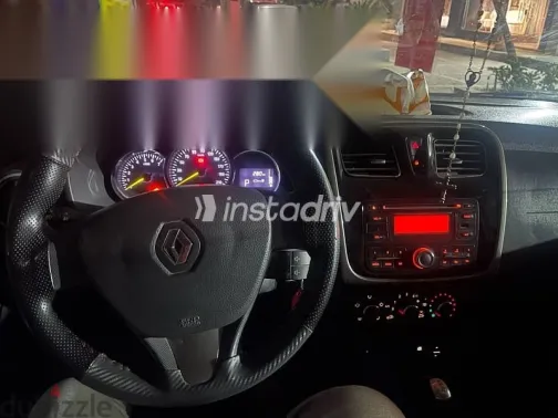 Renault Logan 2016 Red Used for Sale - 8