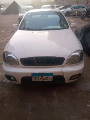 دايو لانوس 2001 أبيض مستعملة للبيع