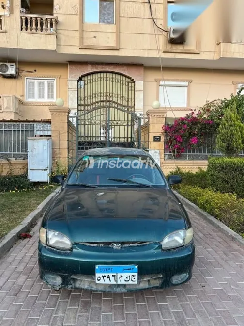 هيونداي اكسنت 2000 أخضر مستعملة للبيع - 1