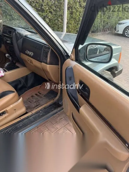 Jeep Cherokee 1998 Gray Used for Sale - 8