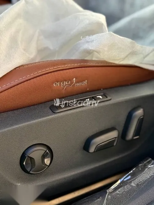 سكودا اوكتافيا 2025 فضي جديدة للبيع - 3