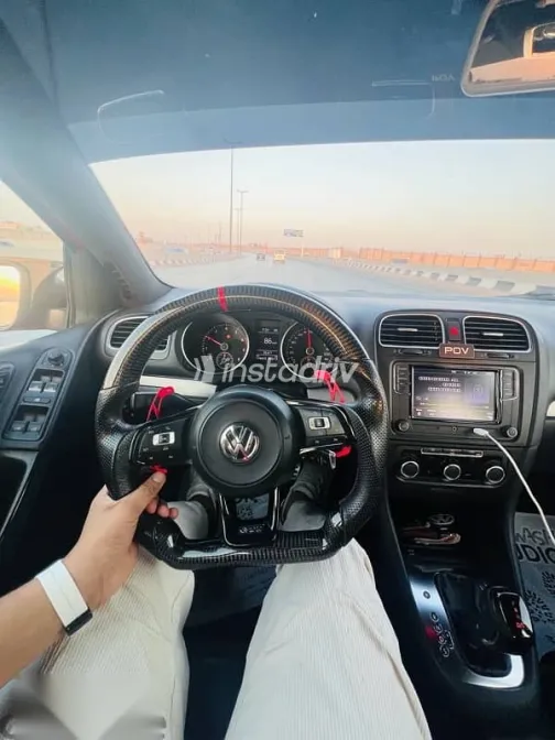 فولكس فاغن جولف 2012 أحمر مستعملة للبيع - 6