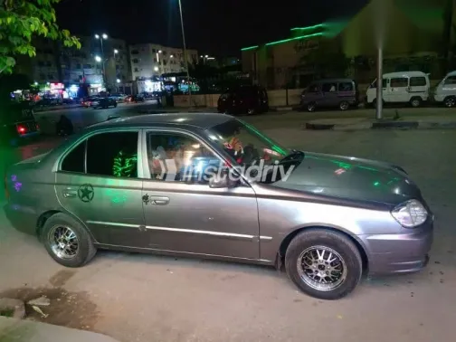 هيونداي فيرنا 2017 رمادي مستعملة للبيع - 4