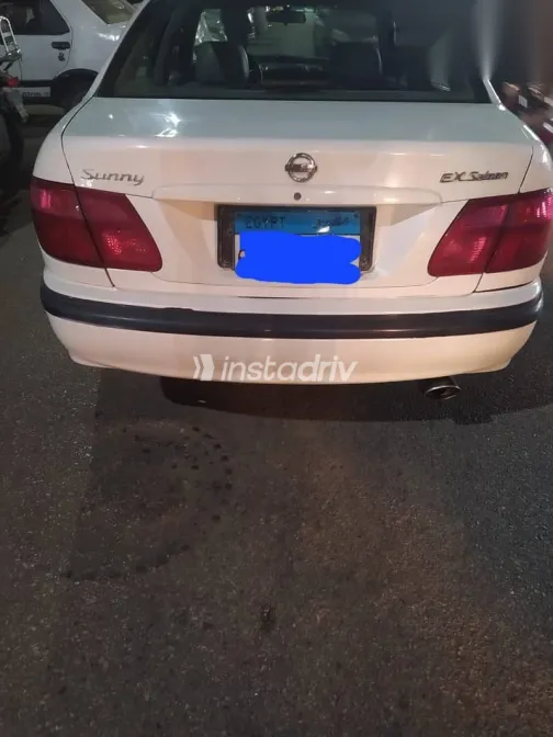 Nissan Sunny 2001 White Used for Sale - 4