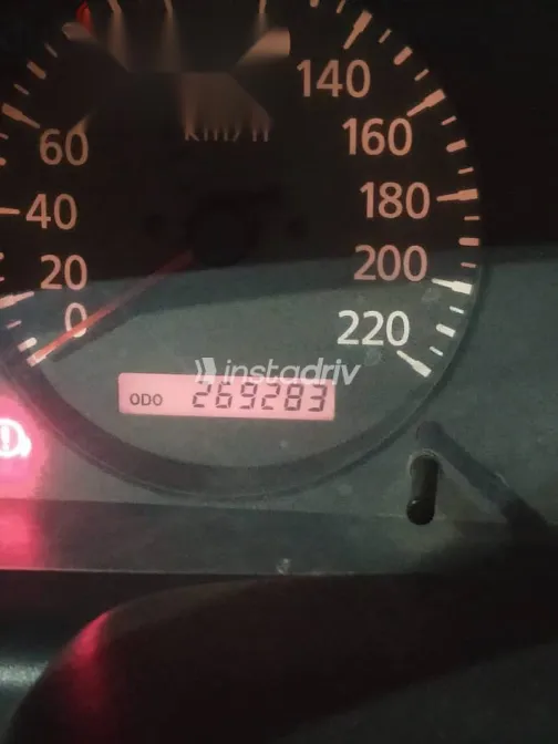 Nissan Sunny 2001 White Used for Sale - 6