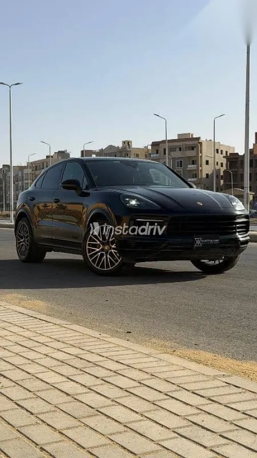 بورش كايين 2021 أسود مستعملة للبيع - 3