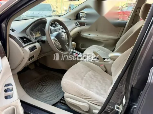 نيسان سنترا 2018 رمادي مستعملة للبيع - 5